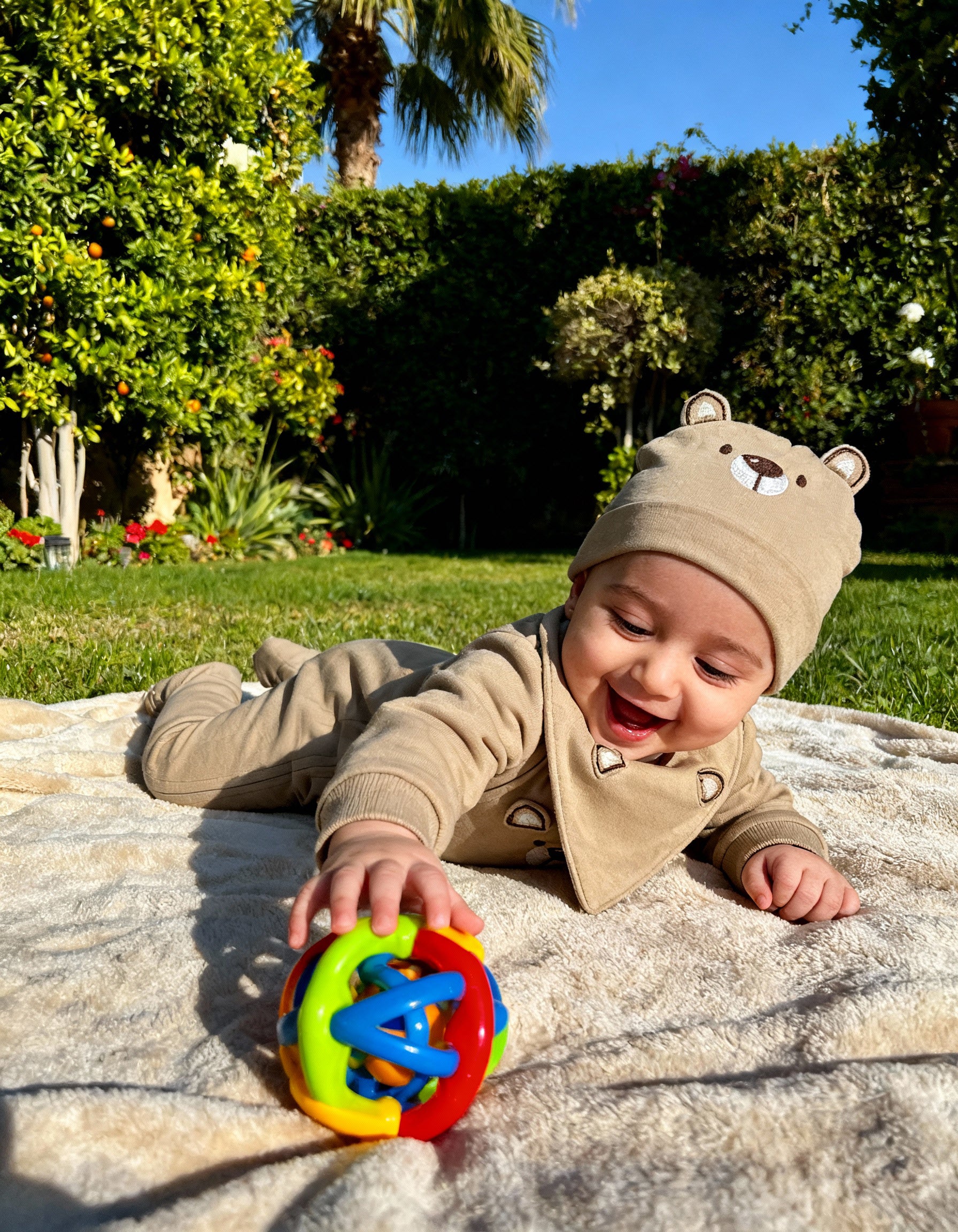 Cozy Bear 3-Piece Baby Set Beige