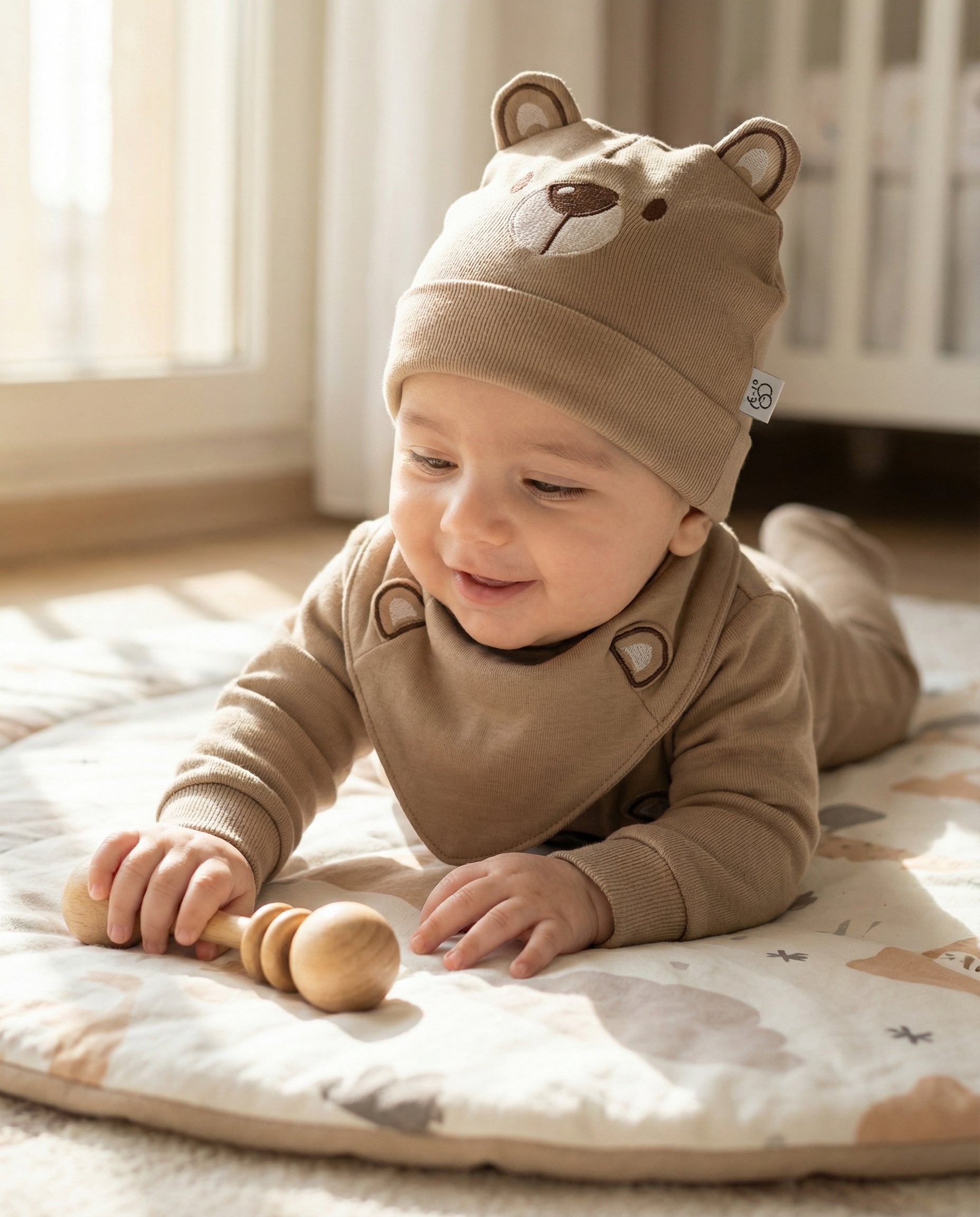 Cozy Bear 3-Piece Baby Set Beige